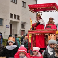 Król i mieszkańcy miasta Puławy.